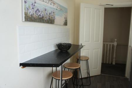 3 bedroom Flat to let in Noel Street, Hyson Green, Nottingham, NG7