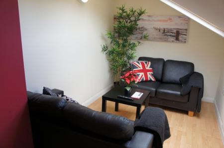 3 bedroom Flat to let in Noel Street, Hyson Green, Nottingham, NG7