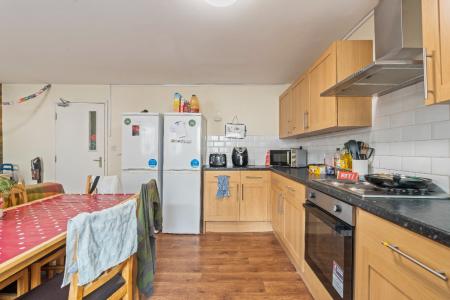 6 bedroom Flat to let in North Sherwood Street, Arboretum, Nottingham, NG1