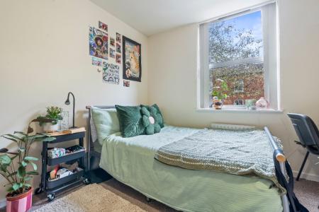 6 bedroom Flat to let in North Sherwood Street, Arboretum, Nottingham, NG1