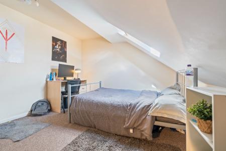 6 bedroom Flat to let in North Sherwood Street, Arboretum, Nottingham, NG1