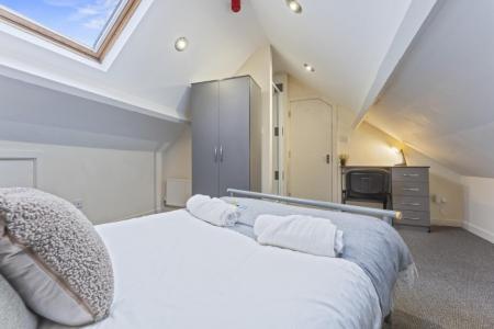 5 bedroom Terraced House to let in Peveril Street, Radford, Nottingham, NG7