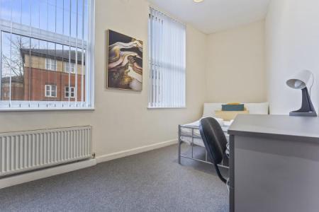 5 bedroom Terraced House to let in Peveril Street, Radford, Nottingham, NG7