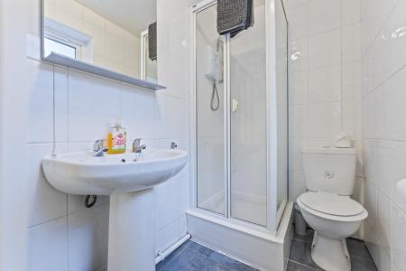 5 bedroom Terraced House to let in Peveril Street, Radford, Nottingham, NG7