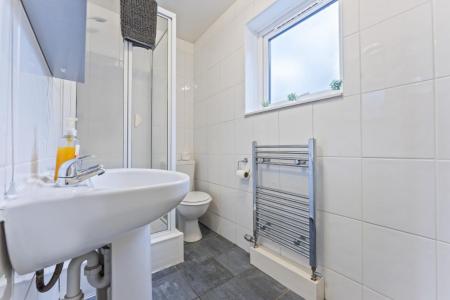 5 bedroom Terraced House to let in Peveril Street, Radford, Nottingham, NG7