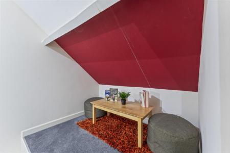 5 bedroom Terraced House to let in Peveril Street, Radford, Nottingham, NG7