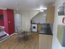 4 bedroom Flat to let in Peveril Street, Radford, Nottingham, NG7