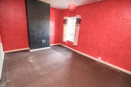 2 bedroom Terraced House for sale in Commercial Road, Bulwell, NG6