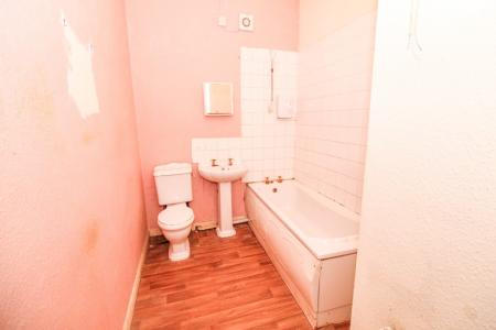 2 bedroom Terraced House for sale in Commercial Road, Bulwell, NG6