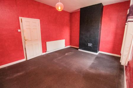 2 bedroom Terraced House for sale in Commercial Road, Bulwell, NG6