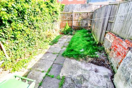 2 bedroom Terraced House for sale in Commercial Road, Bulwell, NG6