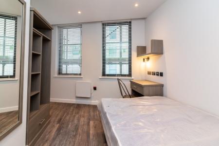 5 bedroom Apartment to let in (5 Bed) Howard Street, Dunkirk, Nottingham, NG1