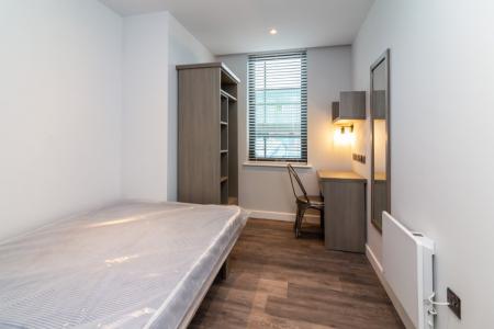 5 bedroom Apartment to let in (5 Bed) Howard Street, Dunkirk, Nottingham, NG1