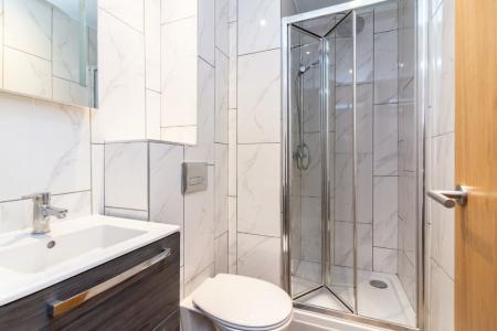 5 bedroom Apartment to let in (5 Bed) Howard Street, Dunkirk, Nottingham, NG1