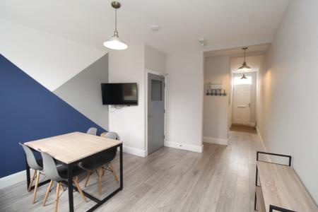 1 bedroom Semi-detached house to let in (1 BED) City Road, Dunkirk, Nottingham, NG7