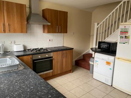 2 bedroom Terraced House to let in Montpelier Road (2 Bed), Dunkirk, Nottingham, NG7