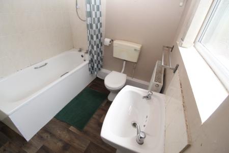 3 bedroom Terraced House to let in (3 BED) Beeston Road, Dunkirk, Nottingham, NG7