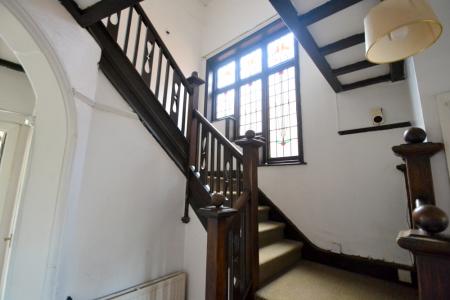 5 bedroom Detached house to let in Rolleston Drive, Lenton, Nottingham, NG7