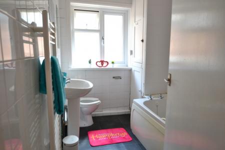 5 bedroom Detached house to let in Rolleston Drive, Lenton, Nottingham, NG7