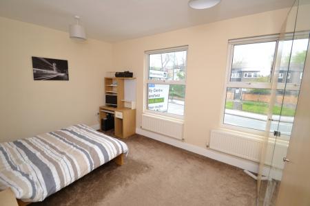 4 bedroom Detached house to let in Woodborough Road, City Centre, Nottingham, NG3