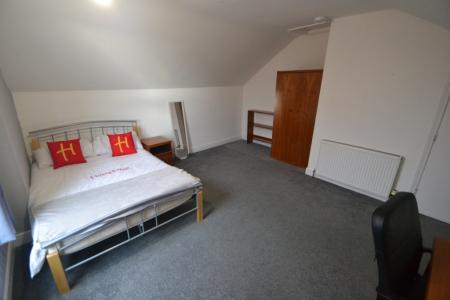 3 bedroom Terraced House to let in Highfield Road, Dunkirk, Nottingham, NG7