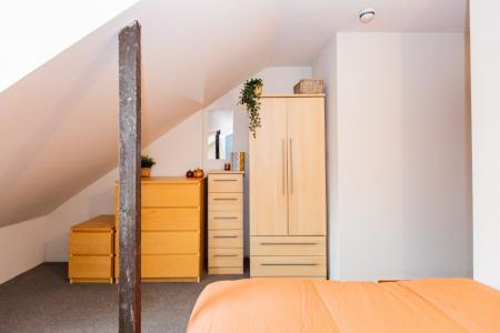 4 bedroom Detached house to let in (4BED) Charnwood Grove, West Bridgford, NG2