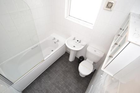 6 bedroom Semi-detached house to let in (1 Room) Harrington Drive, Lenton, Nottingham, NG7