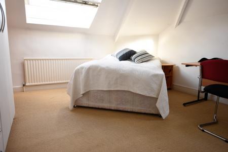 3 bedroom Flat to let in Park Drive, The Park, Nottingham, NG7