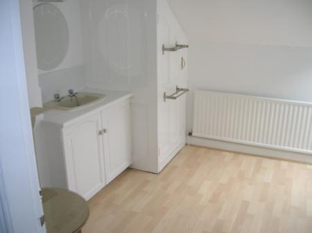 3 bedroom Flat to let in Park Drive, The Park, Nottingham, NG7