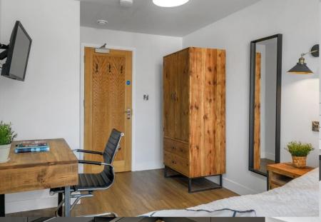 5 bedroom Flat to let in Lower Parliament Street, City Centre, Nottingham, NG1
