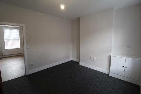 2 bedroom Terraced House to let in Forester Street, Nottingham, NG4