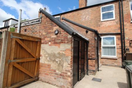 2 bedroom Terraced House to let in Forester Street, Nottingham, NG4
