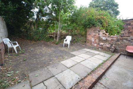 4 bedroom Semi-detached house to let in (4BED) Sherwin Road, Lenton, Nottingham, NG7