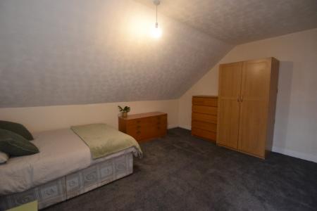 4 bedroom Semi-detached house to let in (4BED) Sherwin Road, Lenton, Nottingham, NG7