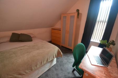 4 bedroom Semi-detached house to let in (4BED) Sherwin Road, Lenton, Nottingham, NG7