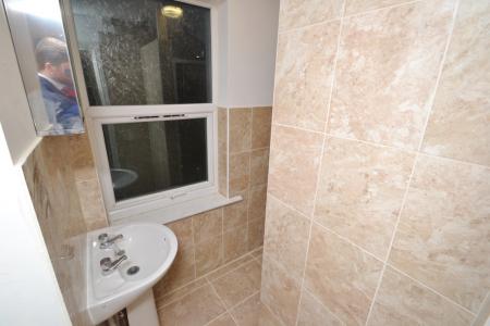 4 bedroom Semi-detached house to let in (4BED) Trinity Avenue, Lenton, Nottingham, NG7