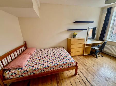 1 bedroom Terraced House to let in (Room 2) Osmaston Street, Lenton, Nottingham, NG7