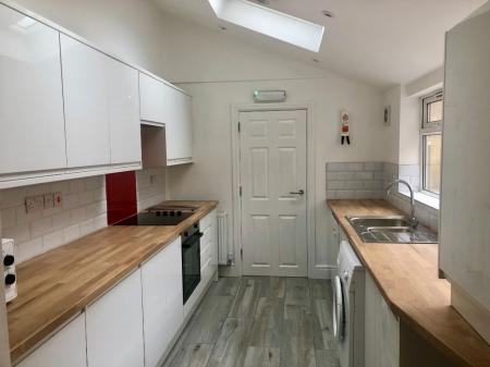 1 bedroom Terraced House to let in (Room 2) Osmaston Street, Lenton, Nottingham, NG7