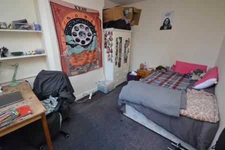3 bedroom Terraced House to let in (3 BED) Harrington Drive, Lenton, Nottingham, NG7