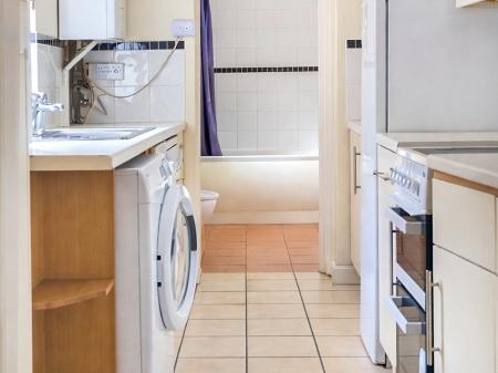 4 bedroom Terraced House for sale in Mettham Street, Lenton, NG7