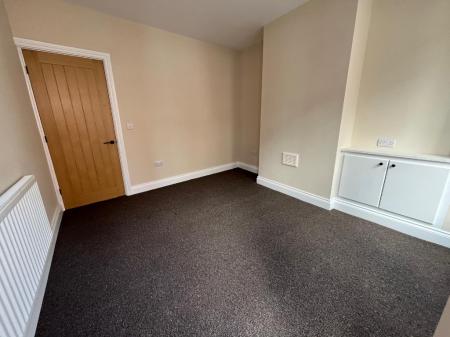 3 bedroom Terraced House to let in Albion Terrace, Ilkeston, DE7