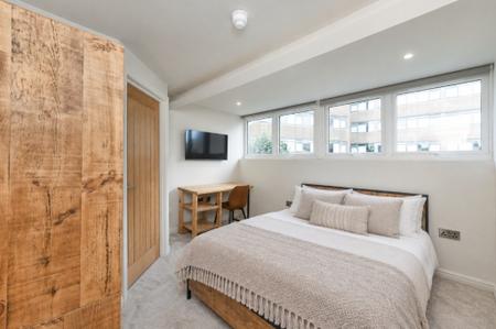 2 bedroom Flat to let in Clarendon Street, City Centre, Nottingham, NG1