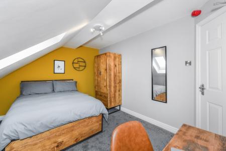2 bedroom Flat to let in Clarendon Street, City Centre, Nottingham, NG1