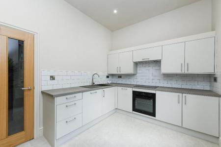 2 bedroom Flat to let in Clarendon Street, City Centre, Nottingham, NG1
