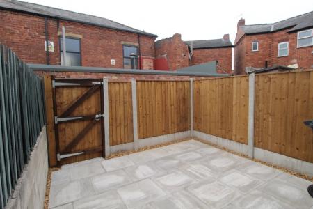 3 bedroom Terraced House to let in Essex Street, Ilkeston, DE7
