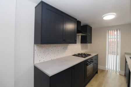 3 bedroom Terraced House to let in Essex Street, Ilkeston, DE7