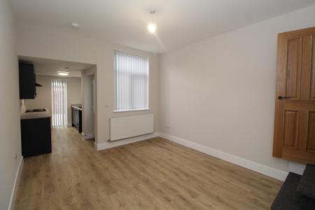 3 bedroom Terraced House to let in Essex Street, Ilkeston, DE7