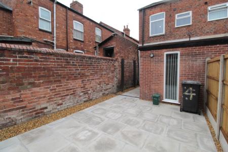 3 bedroom Terraced House to let in Essex Street, Ilkeston, DE7