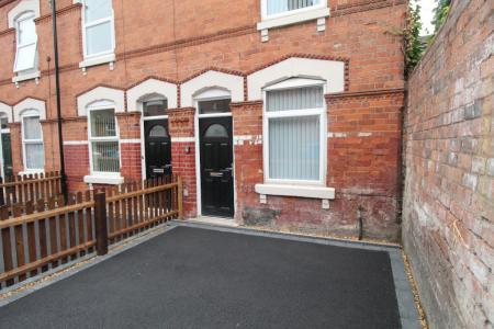 3 bedroom Terraced House to let in Essex Street, Ilkeston, DE7