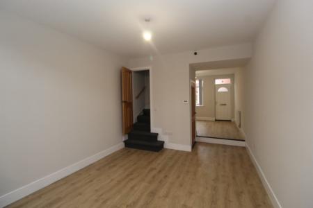 3 bedroom Terraced House to let in Essex Street, Ilkeston, DE7